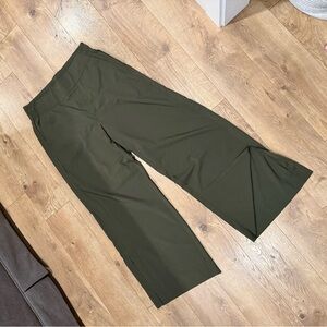 OLD NAVY WIDE LEG PANT